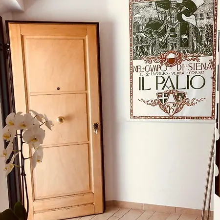 La Dolce Vita Studio With Free Private Parking Siena Exterior photo